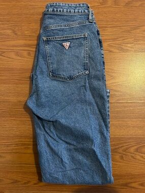 Guess Mom Jeans